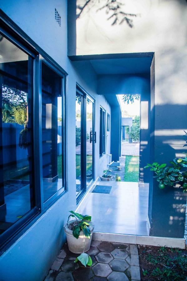 Blue Agave F2 Apartment ลุซากา ภายนอก รูปภาพ