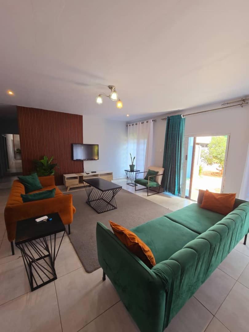 Blue Agave F2 Apartment ลุซากา ภายนอก รูปภาพ